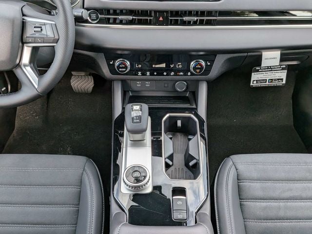 2026 Mitsubishi Outlander Base