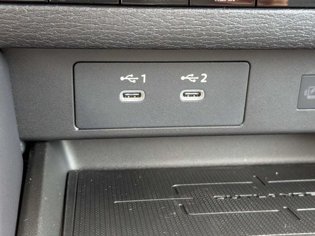 2026 Mitsubishi Outlander Base