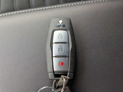 2026 Mitsubishi Outlander Base