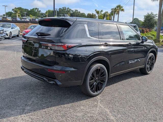 2026 Mitsubishi Outlander Base