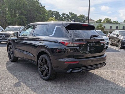 2026 Mitsubishi Outlander Base