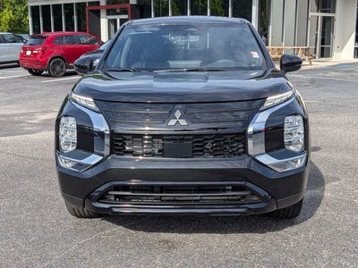 2026 Mitsubishi Outlander Base