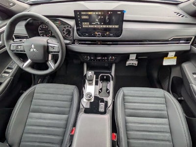 2026 Mitsubishi Outlander LE