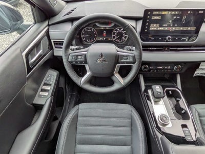 2026 Mitsubishi Outlander LE
