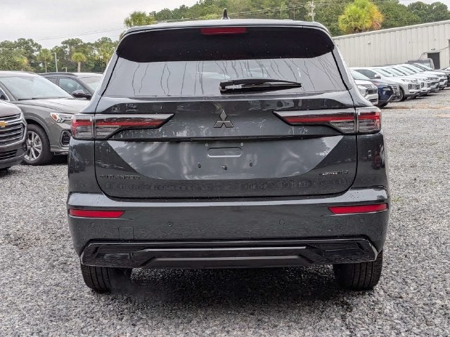 2026 Mitsubishi Outlander LE