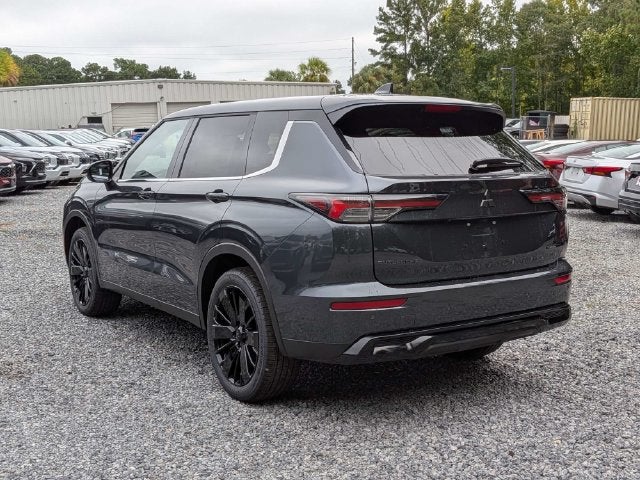 2026 Mitsubishi Outlander LE
