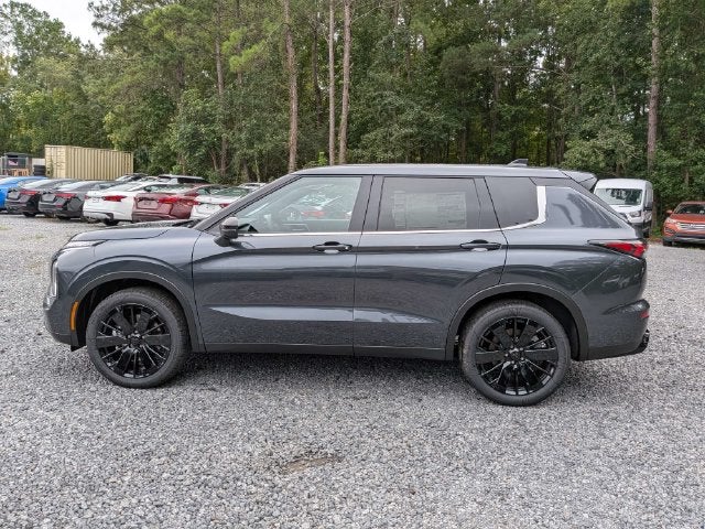 2026 Mitsubishi Outlander LE