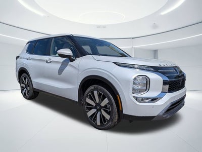 2026 Mitsubishi Outlander Base