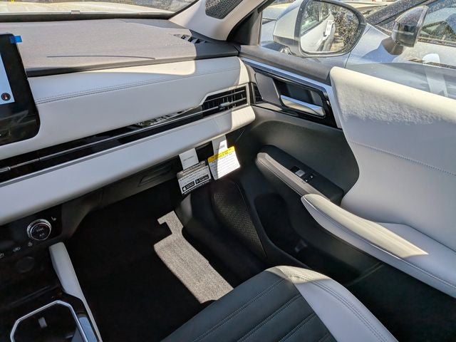 2026 Mitsubishi Outlander Base