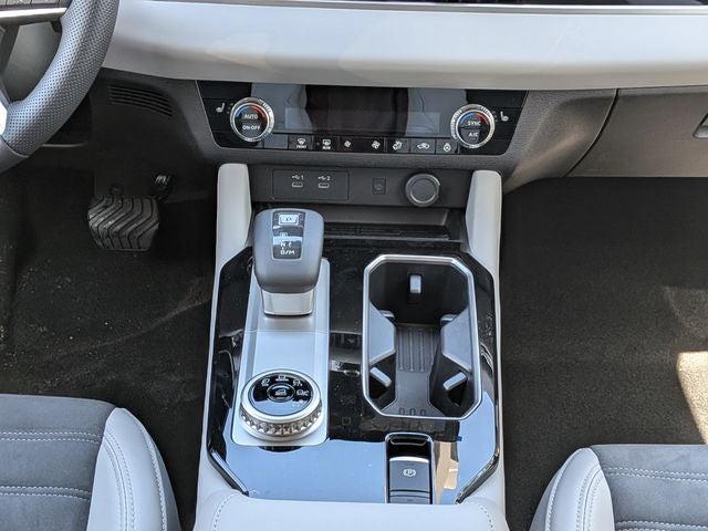 2026 Mitsubishi Outlander Base