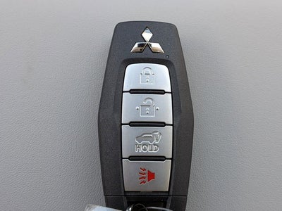 2026 Mitsubishi Outlander Base