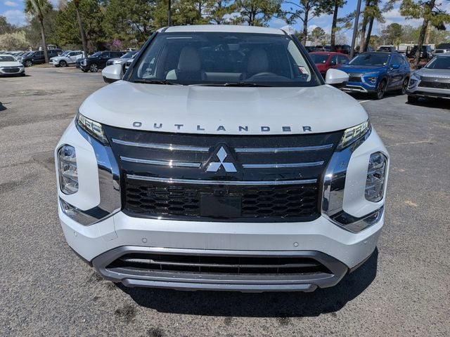 2026 Mitsubishi Outlander Base