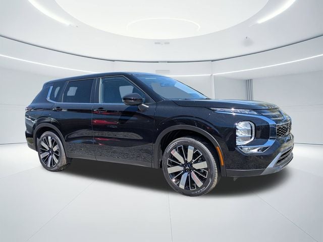 2026 Mitsubishi Outlander Base