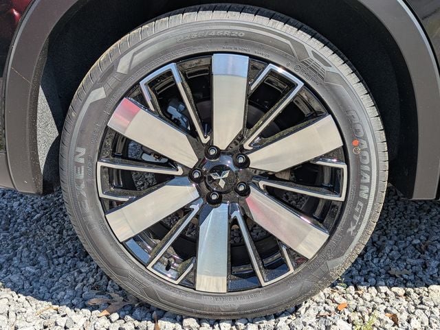 2026 Mitsubishi Outlander Base