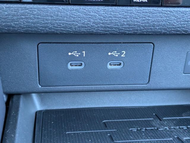 2026 Mitsubishi Outlander Base