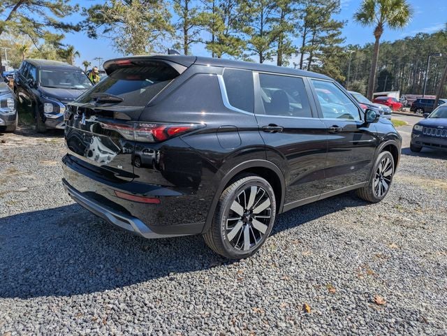 2026 Mitsubishi Outlander Base