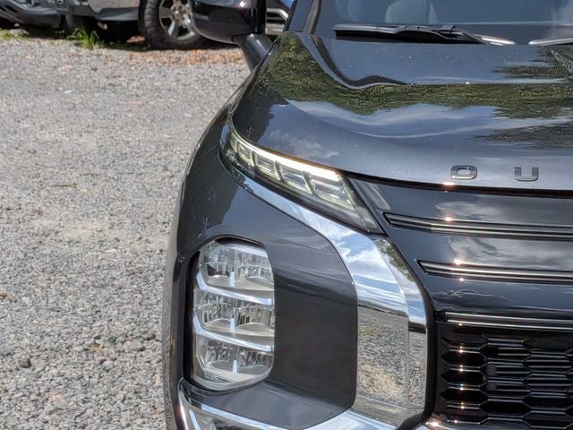 2026 Mitsubishi Outlander Base