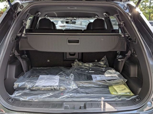 2026 Mitsubishi Outlander Base