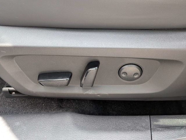 2026 Mitsubishi Outlander Base