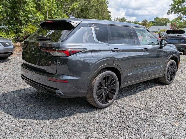 2026 Mitsubishi Outlander Base