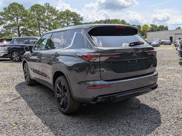 2026 Mitsubishi Outlander Base