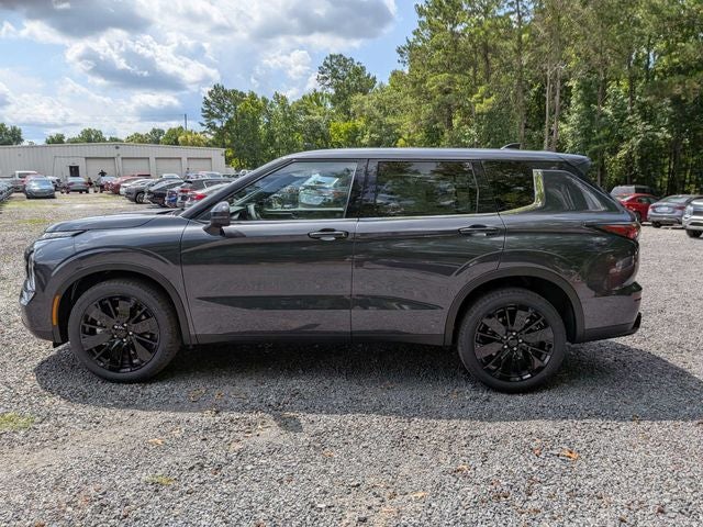 2026 Mitsubishi Outlander Base