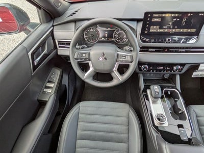 2026 Mitsubishi Outlander Base