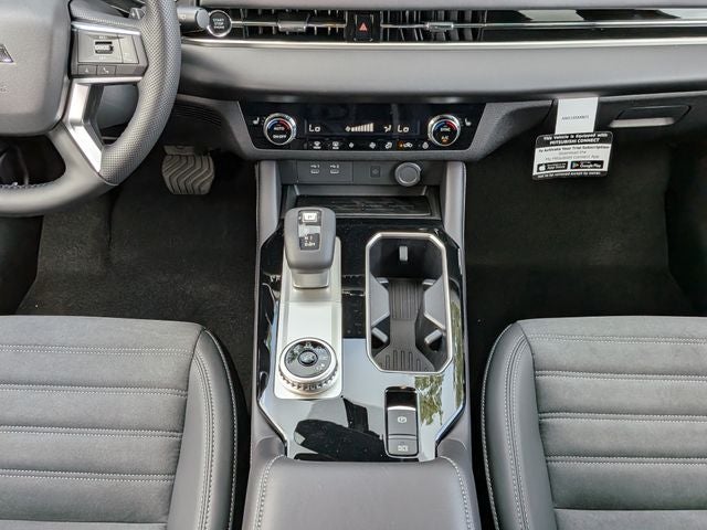 2026 Mitsubishi Outlander Base