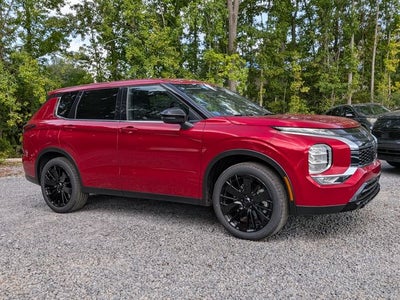 2026 Mitsubishi Outlander Base