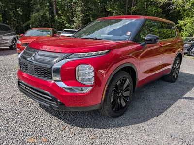 2026 Mitsubishi Outlander Base