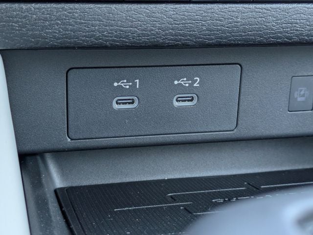 2026 Mitsubishi Outlander Base