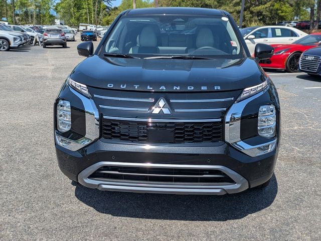 2026 Mitsubishi Outlander Base