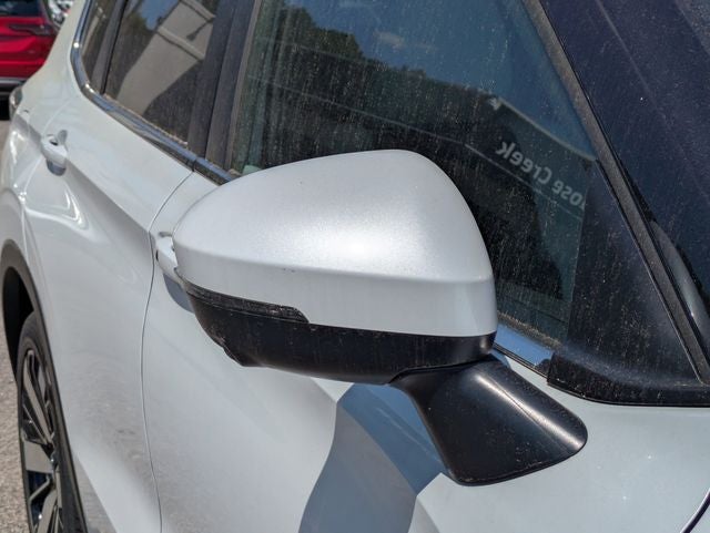 2026 Mitsubishi Outlander Base