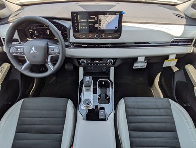 2026 Mitsubishi Outlander Base