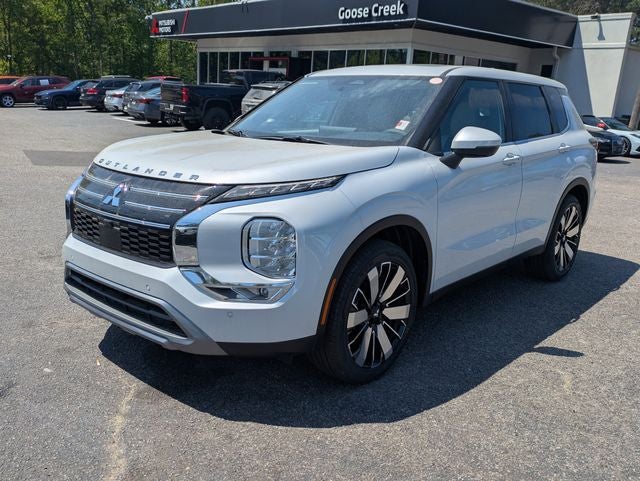 2026 Mitsubishi Outlander Base