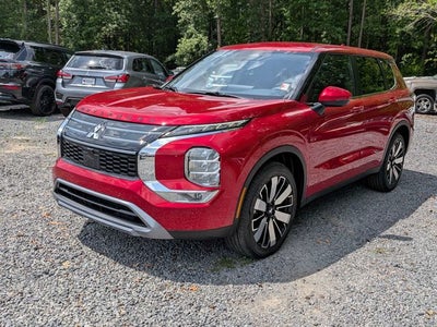 2026 Mitsubishi Outlander SE