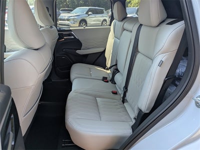 2025 Mitsubishi Outlander SEL