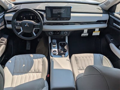 2025 Mitsubishi Outlander SEL