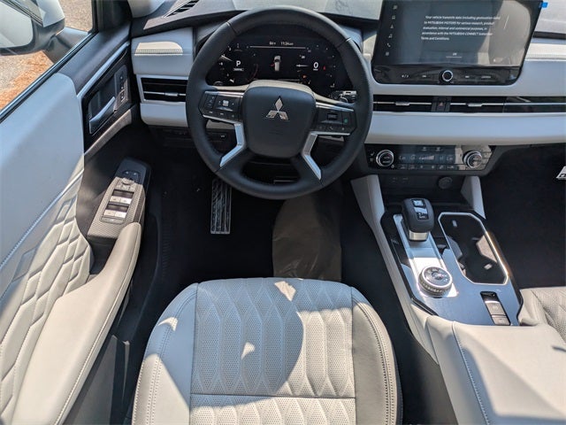 2025 Mitsubishi Outlander SEL