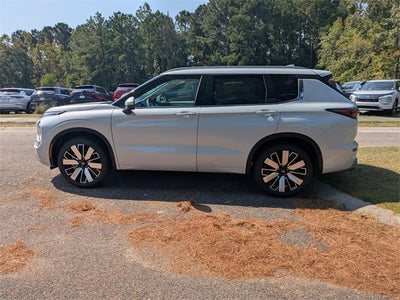 2025 Mitsubishi Outlander SEL