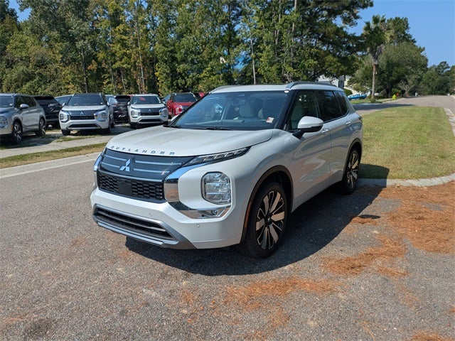 2025 Mitsubishi Outlander SEL