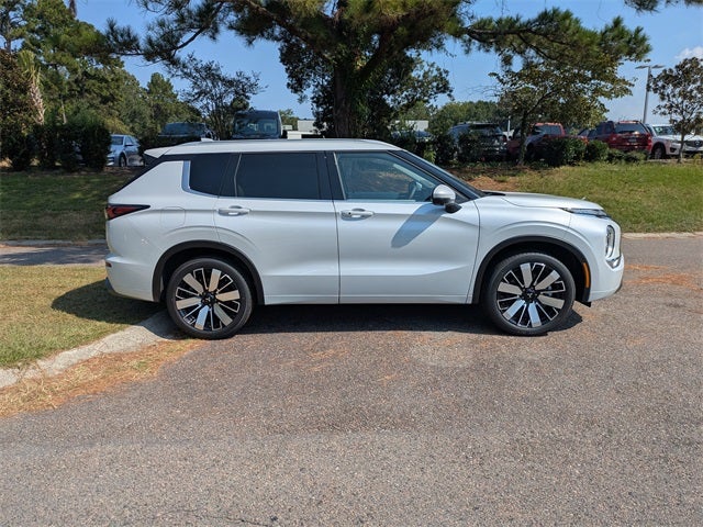 2025 Mitsubishi Outlander SEL