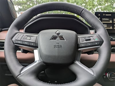 2025 Mitsubishi Outlander SEL