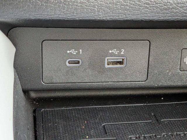 2024 Mitsubishi Outlander SEL