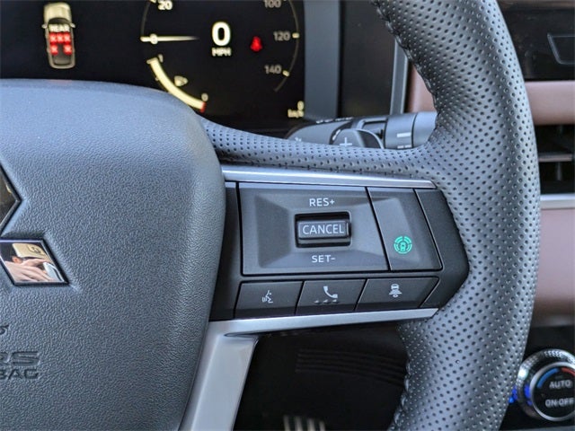 2025 Mitsubishi Outlander SEL