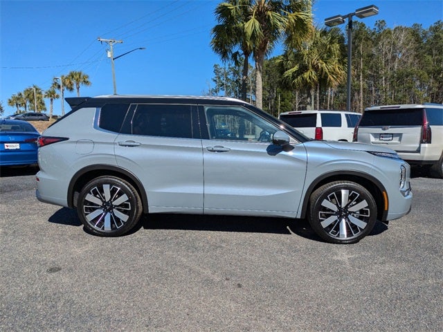 2025 Mitsubishi Outlander SEL