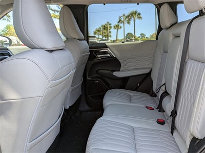 2025 Mitsubishi Outlander SEL