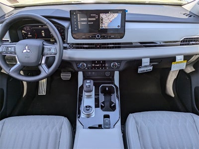 2025 Mitsubishi Outlander SEL