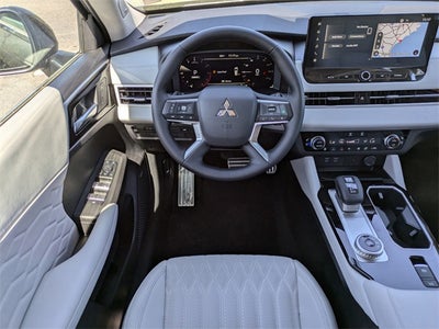 2025 Mitsubishi Outlander SEL