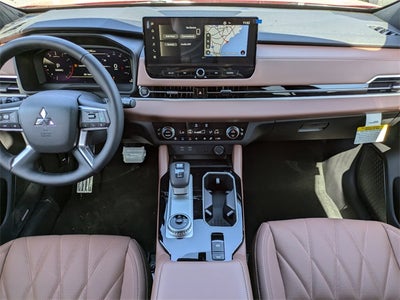 2025 Mitsubishi Outlander SEL